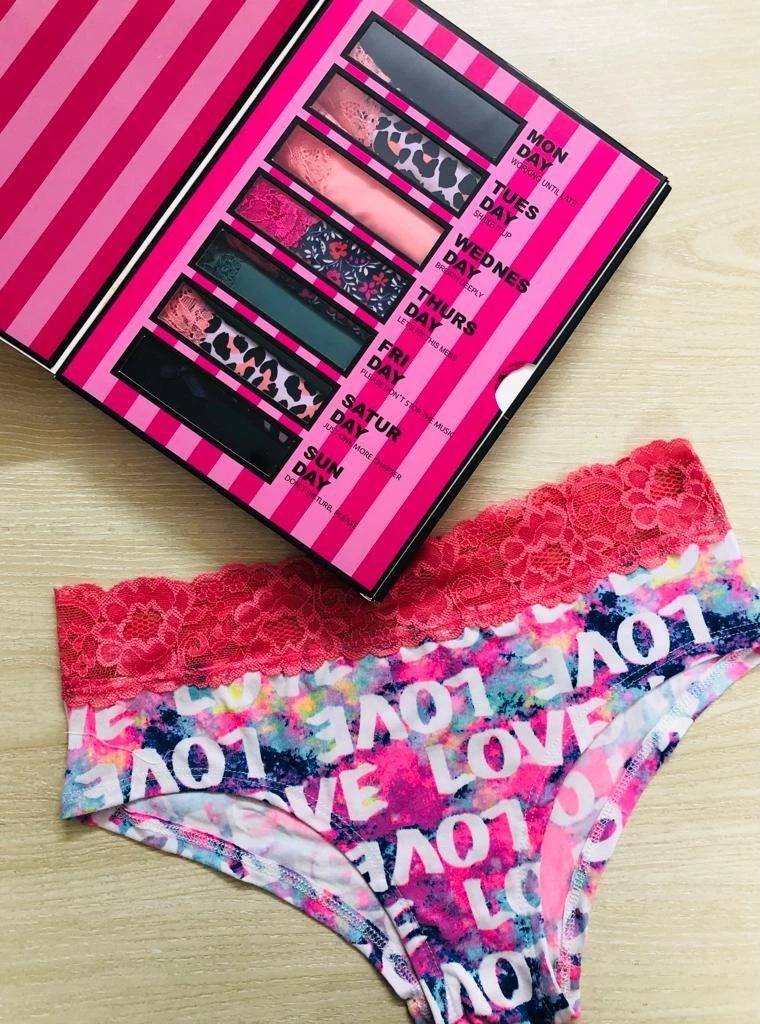 Victoria's Secret স্টাইল ৭ পিস প্রিমিয়াম প্যান্টি কম্বো — কালারফুল ডিজাইন ও রাজকীয় আরাম"